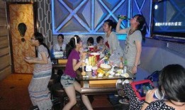 娱乐吃瓜酱大学时期,大学时光的欢乐与成长