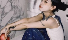 吃瓜电梯女网红,揭秘网络红人的幕后生活