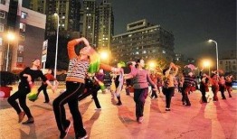 娱乐吃瓜酱广场舞