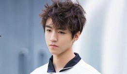 李现圈内爆料靳梦佳