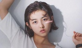 张子枫圈内评价爆料,圈内盛赞的演技新星，揭秘她的魅力与实力