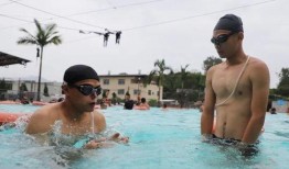 黑哥爆料游泳视频,畅游碧波，展现运动魅力