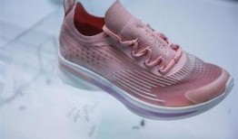 安踏最新跑鞋爆料视频,科技升级，跑者新选择